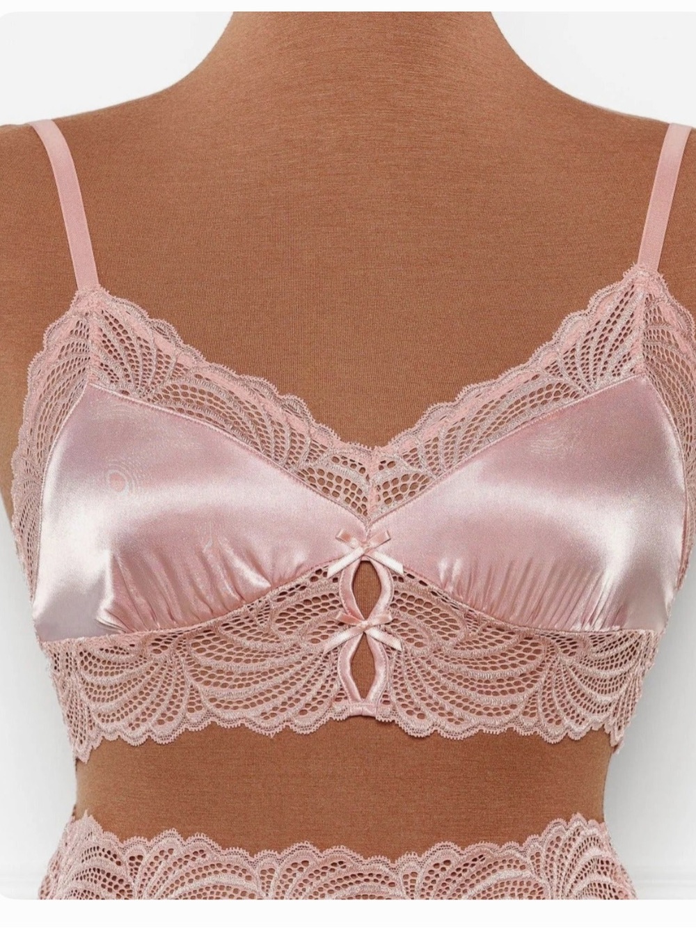 Delicate Satin & Lace Bralette - Light Pink